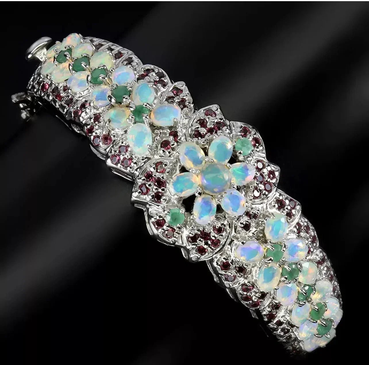 Bracelets collection Image