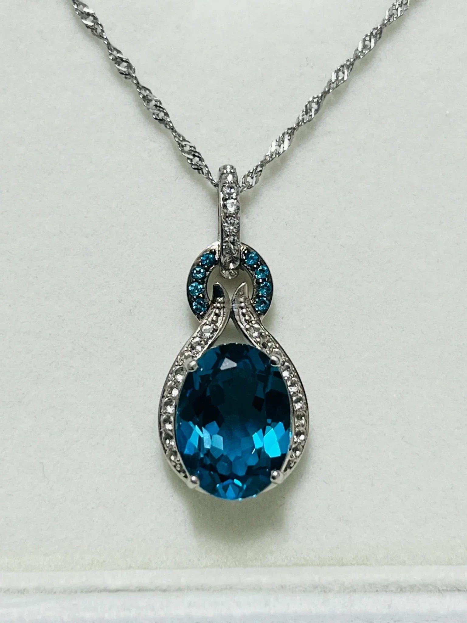 11 CT London Blue Topaz and Blue Diamonds Necklace - Eva & Elie