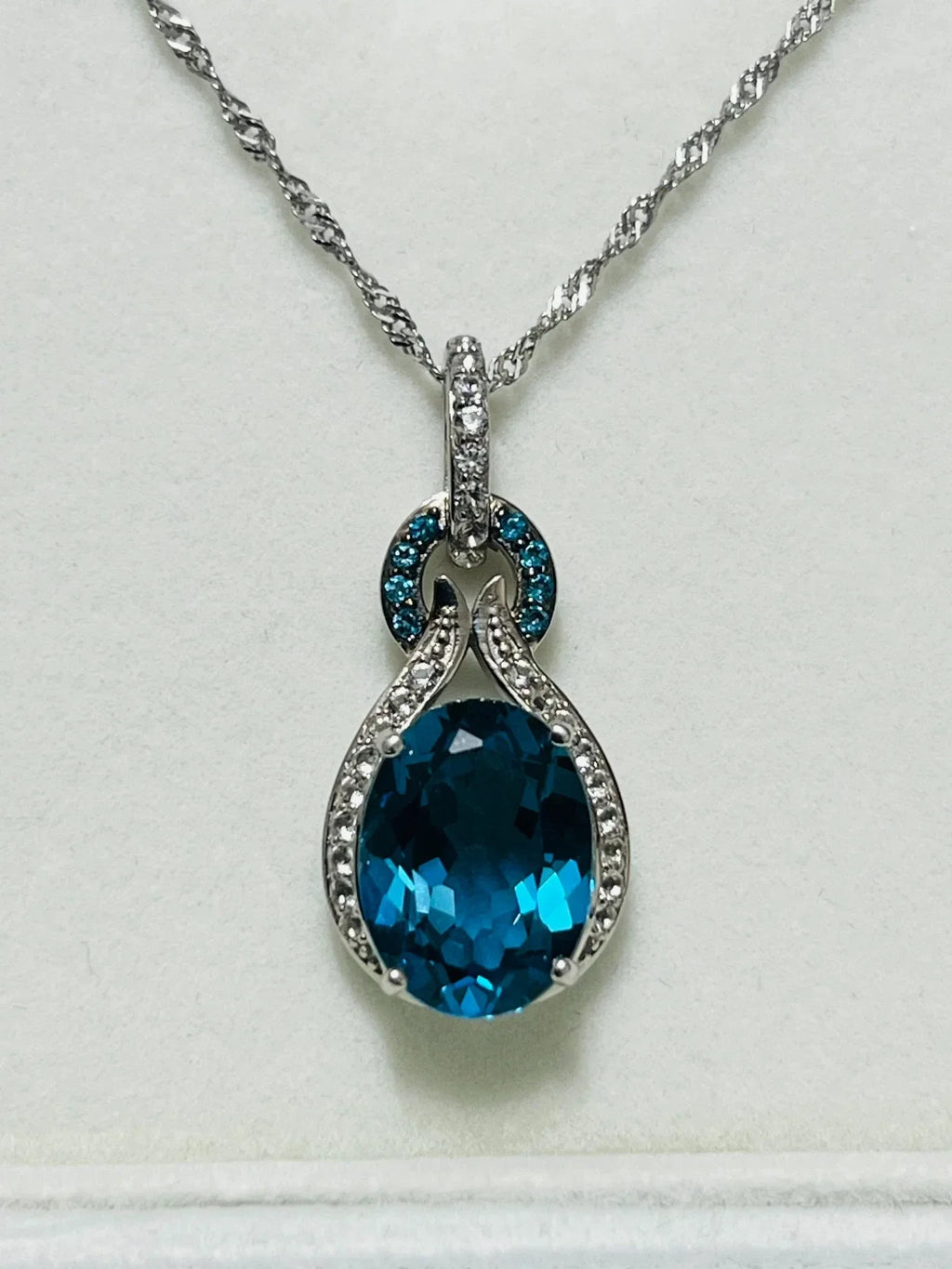 11 CT London Blue Topaz and Blue Diamonds Necklace - Eva & Elie