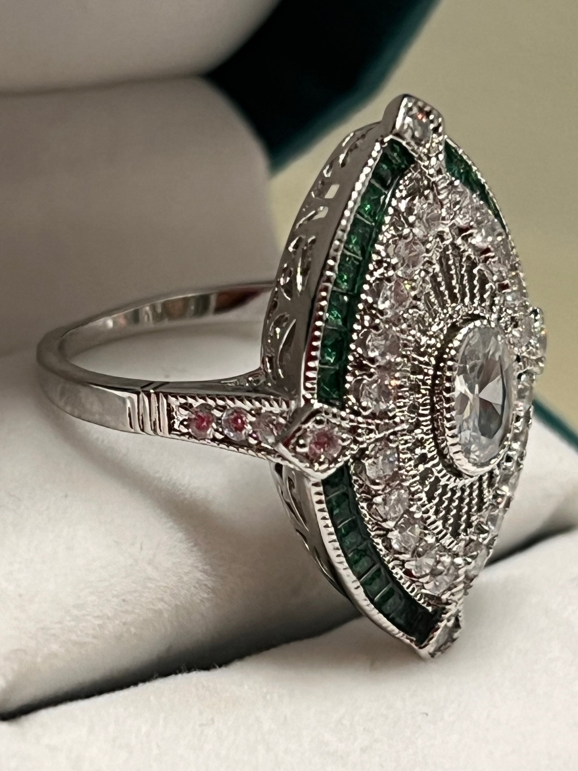 Art deco vintage inspired Ring with emerald and diamonds