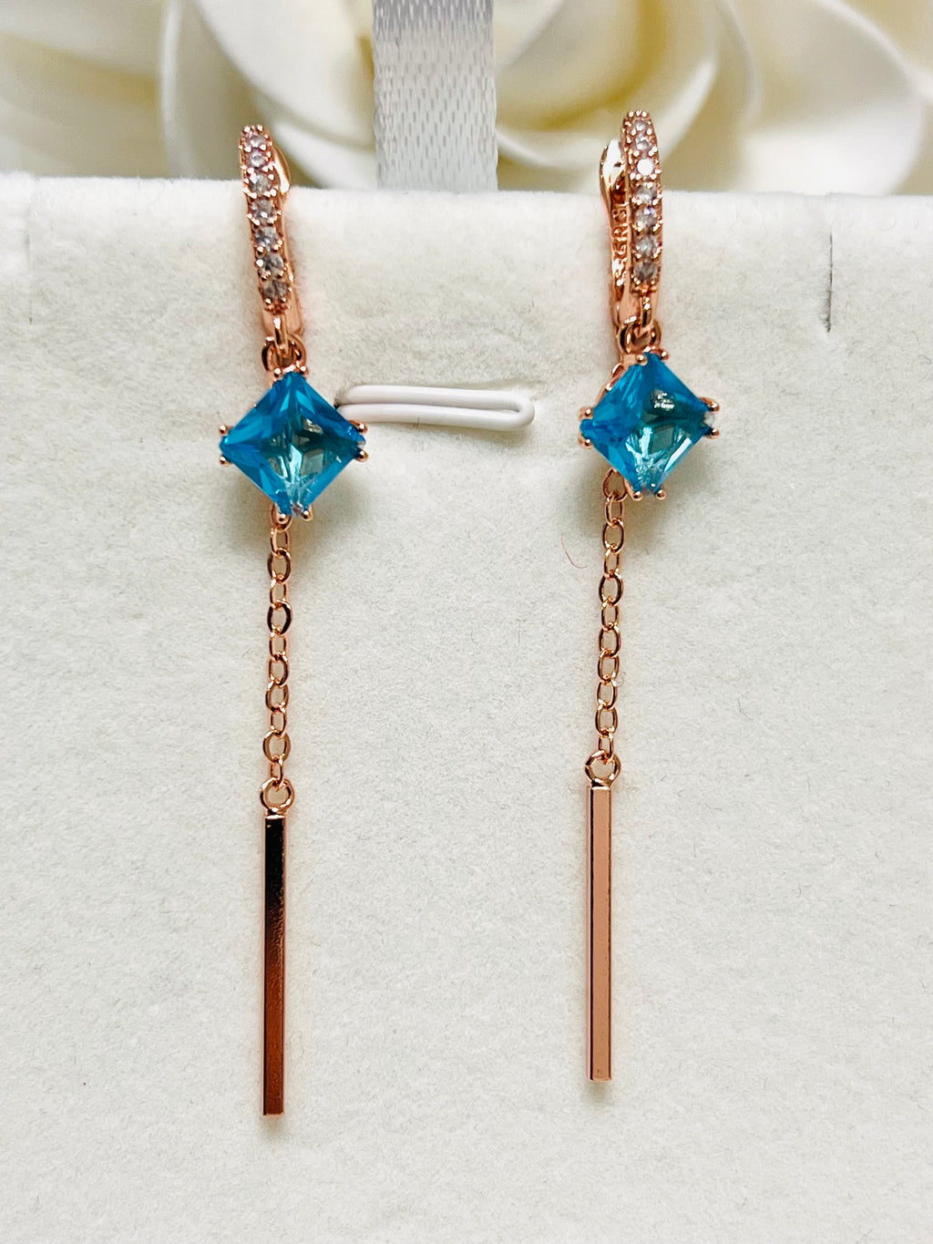 14k Rolled Gold Blue Topaz Hanging Fancy Earrings
