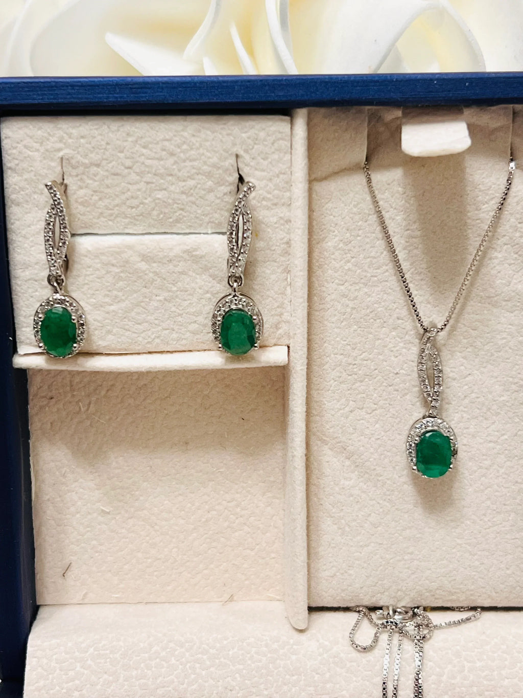 Natural Emerald & White Topaz Minimal Design Handmade Set