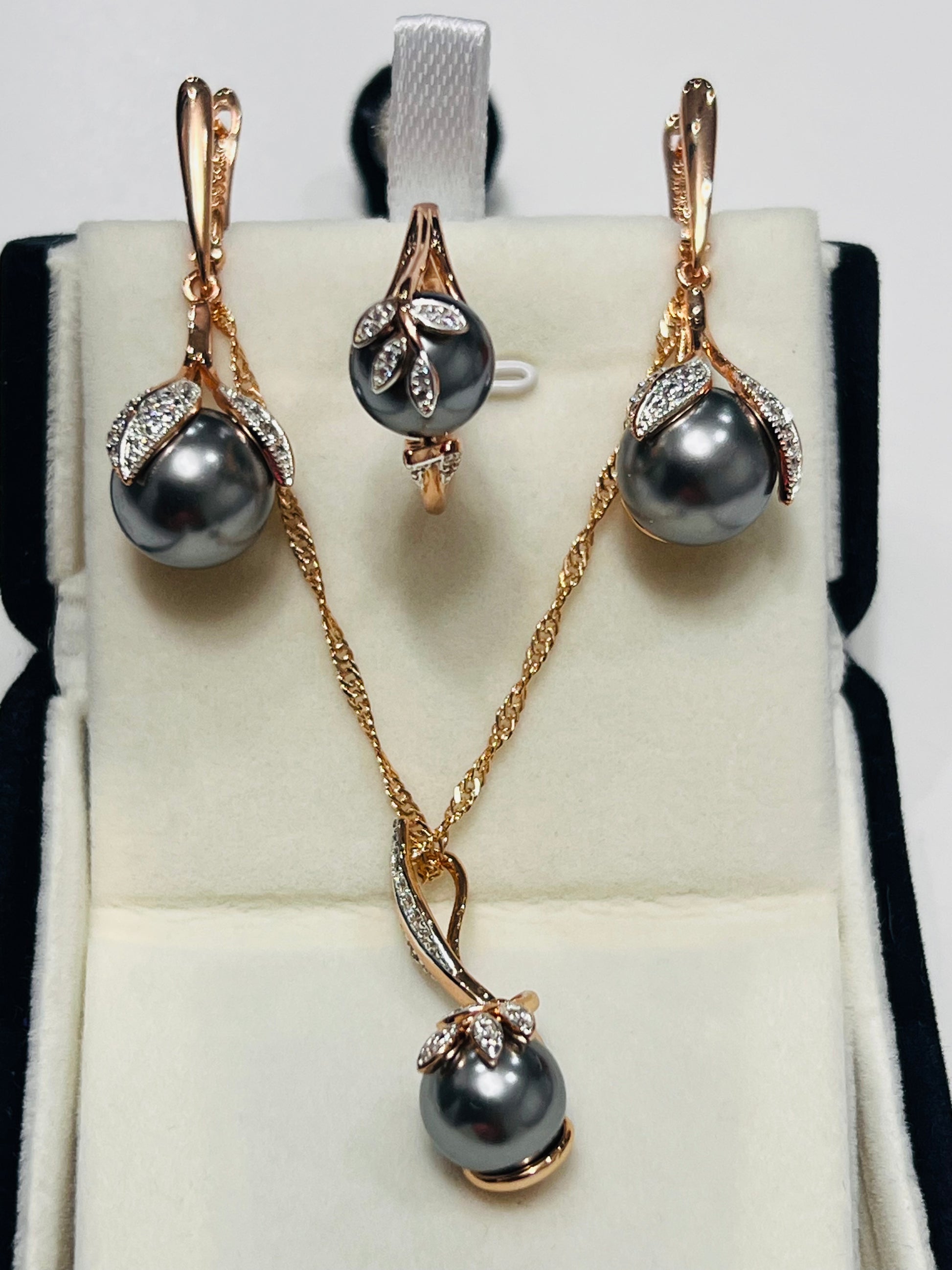 Grey Tahitian Pearl Set in 2-toned Rolled-Gold material