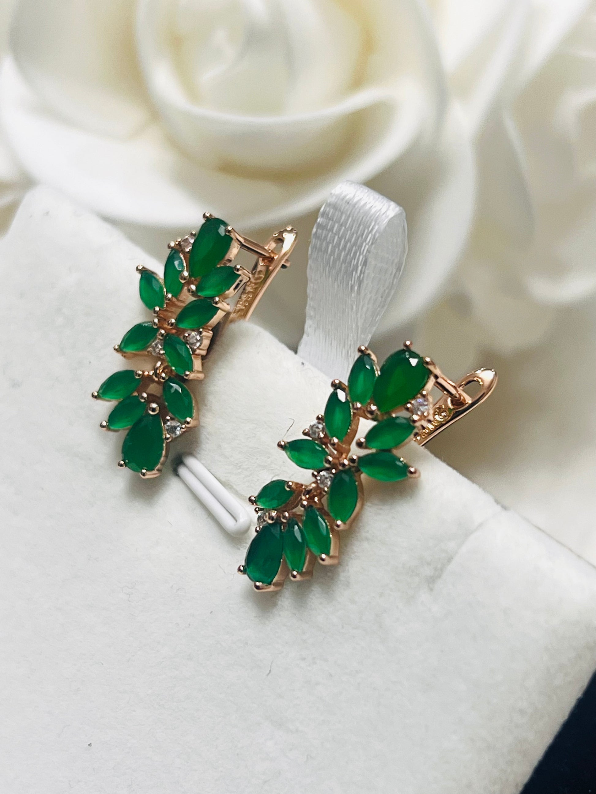 14k Rolled Gold Emerald Leaf Nature Design Earrings