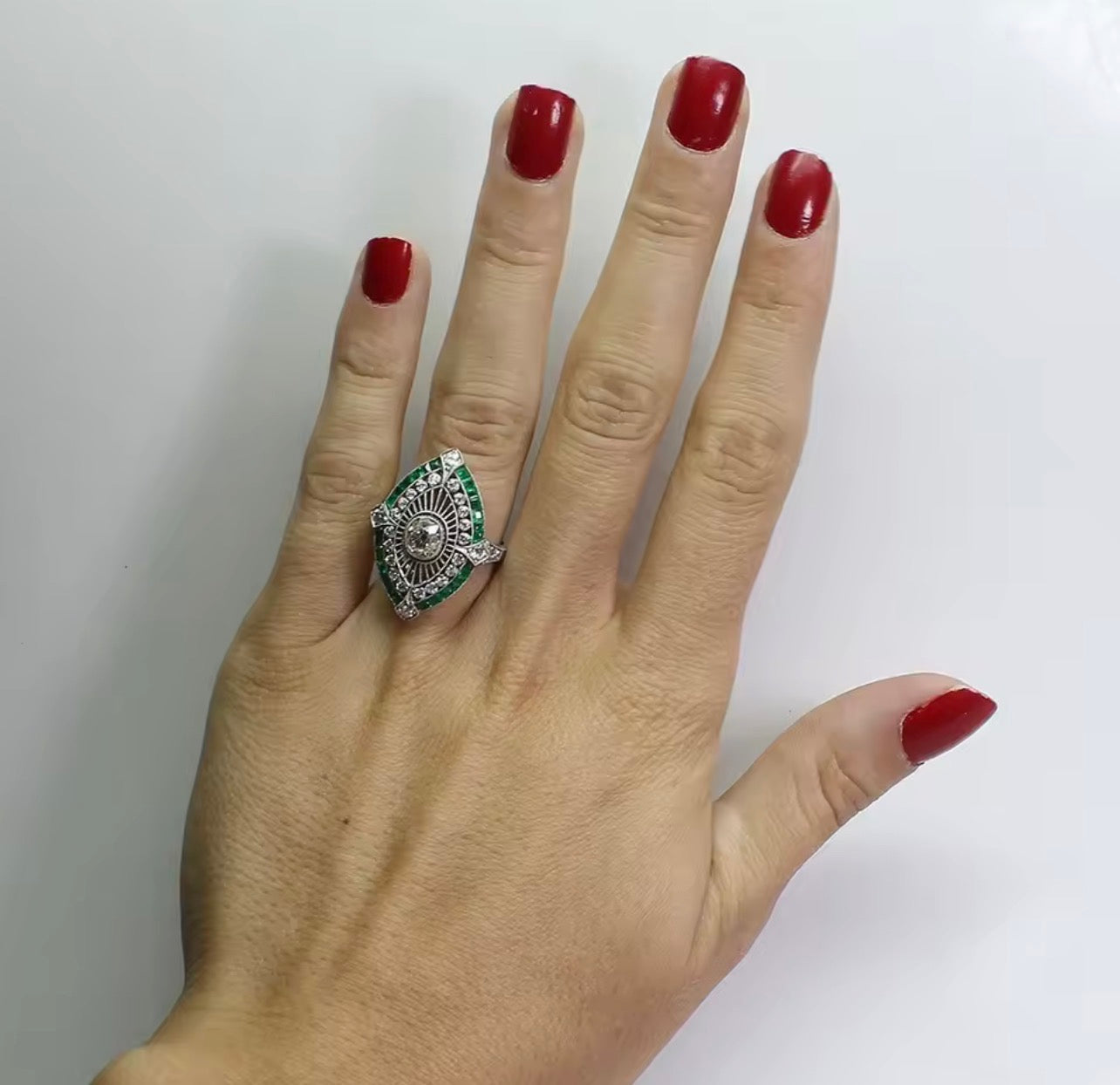 Art deco vintage inspired Ring with emerald and diamonds