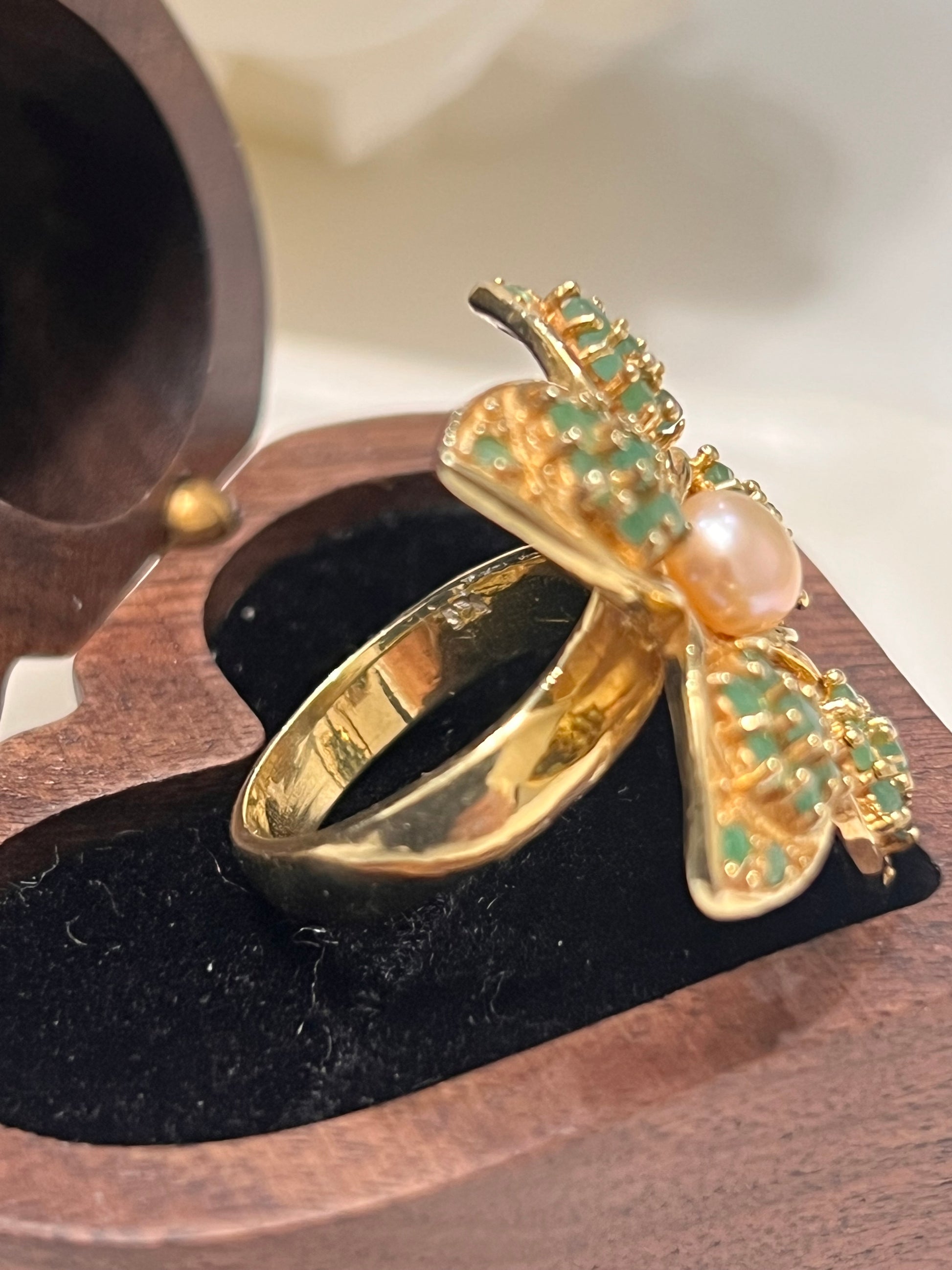 Handmade genuine Colombian Emerald and Pearl Flower Ring