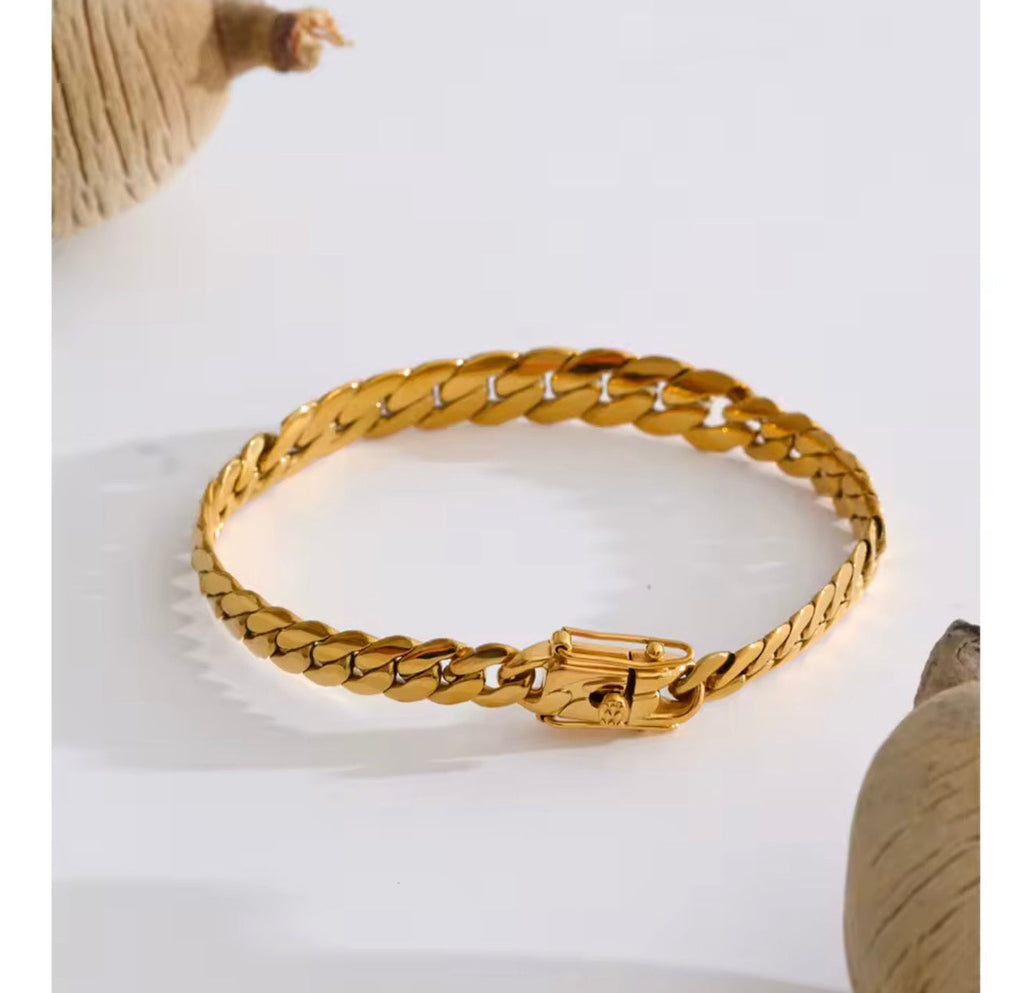 Statement Cuban Waterproof Bracelet- waterproof, anti tarnish