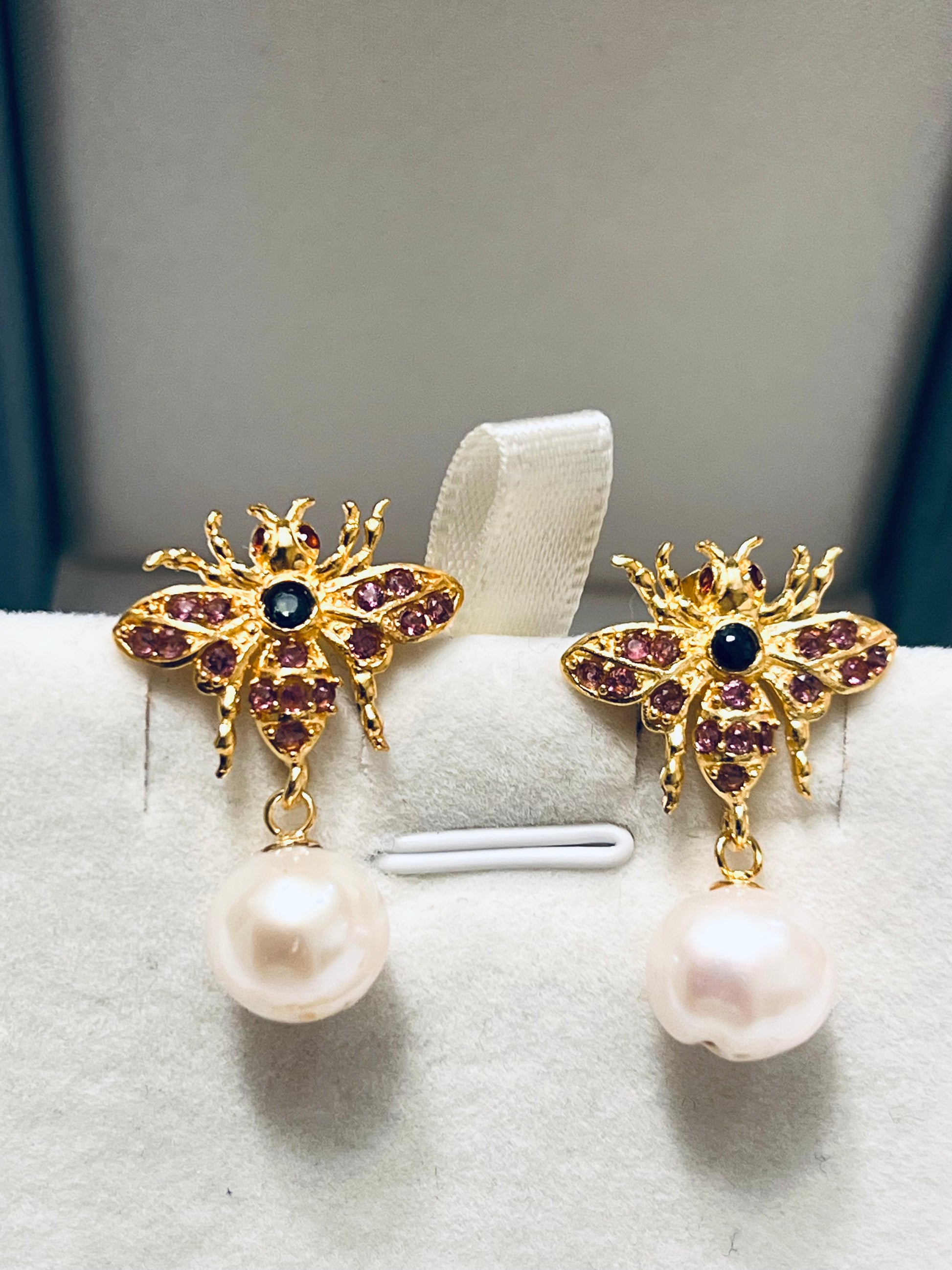 Handmade Freshwater Pearl, Ruby and sapphire “Abeille” Earrings