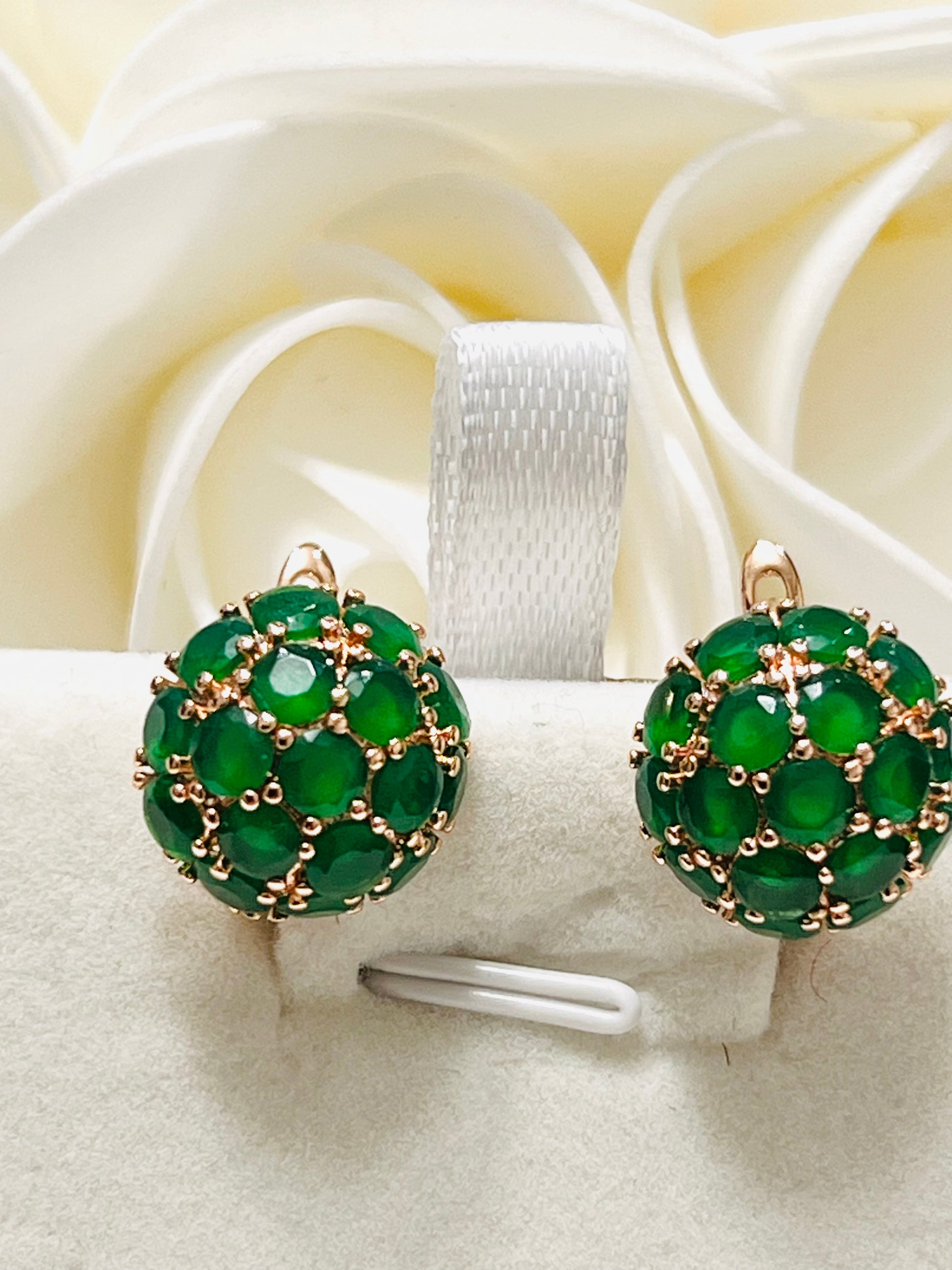 Rolled Gold Emerald Dome Earrings