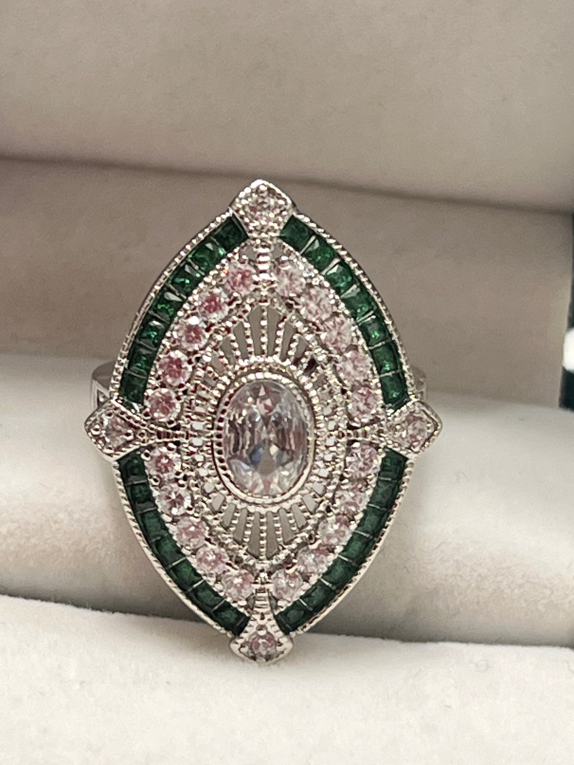 Art deco vintage inspired Ring with emerald and diamonds