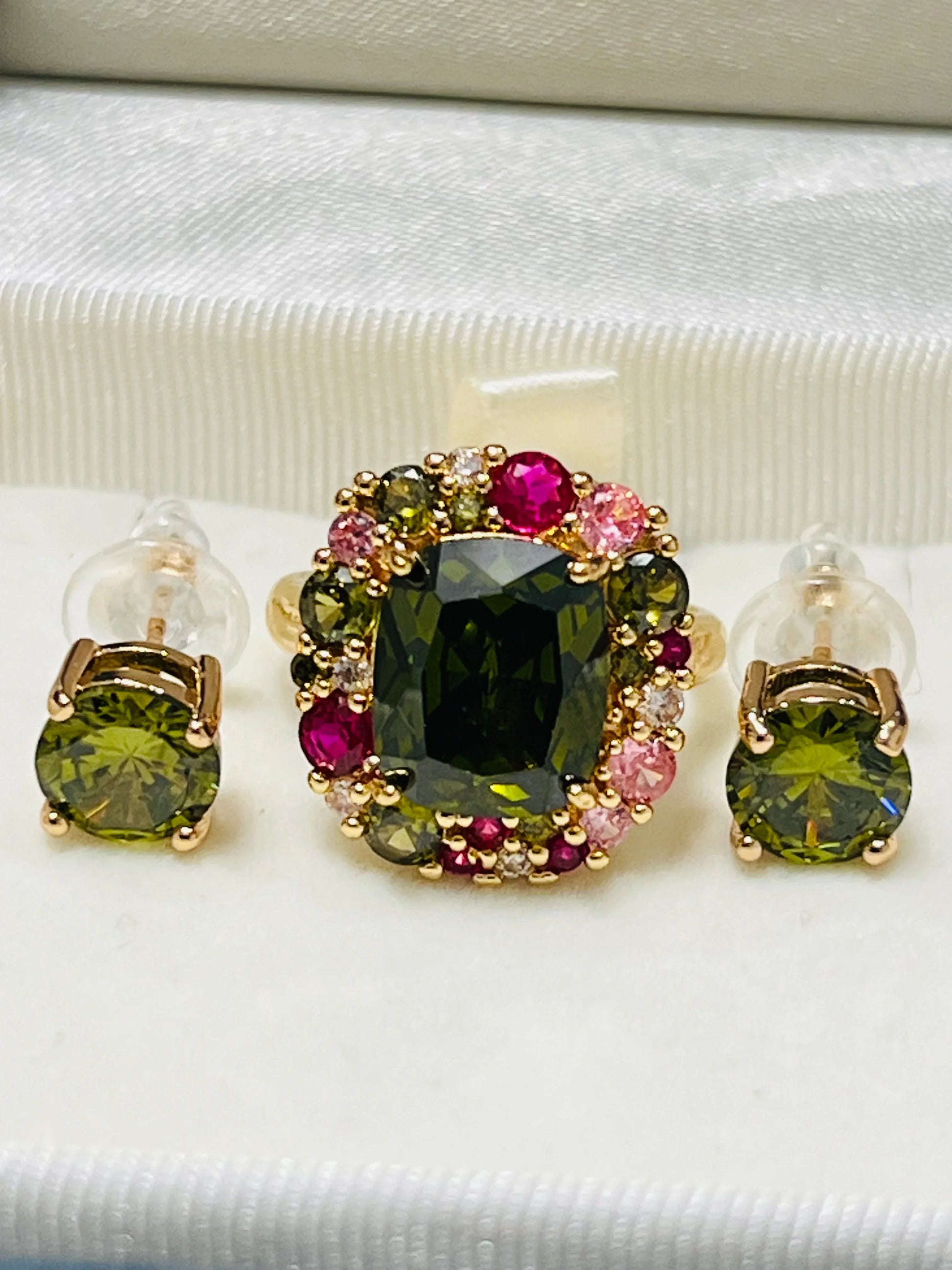 Vibrant Peridot & Sapphire Statement Ring