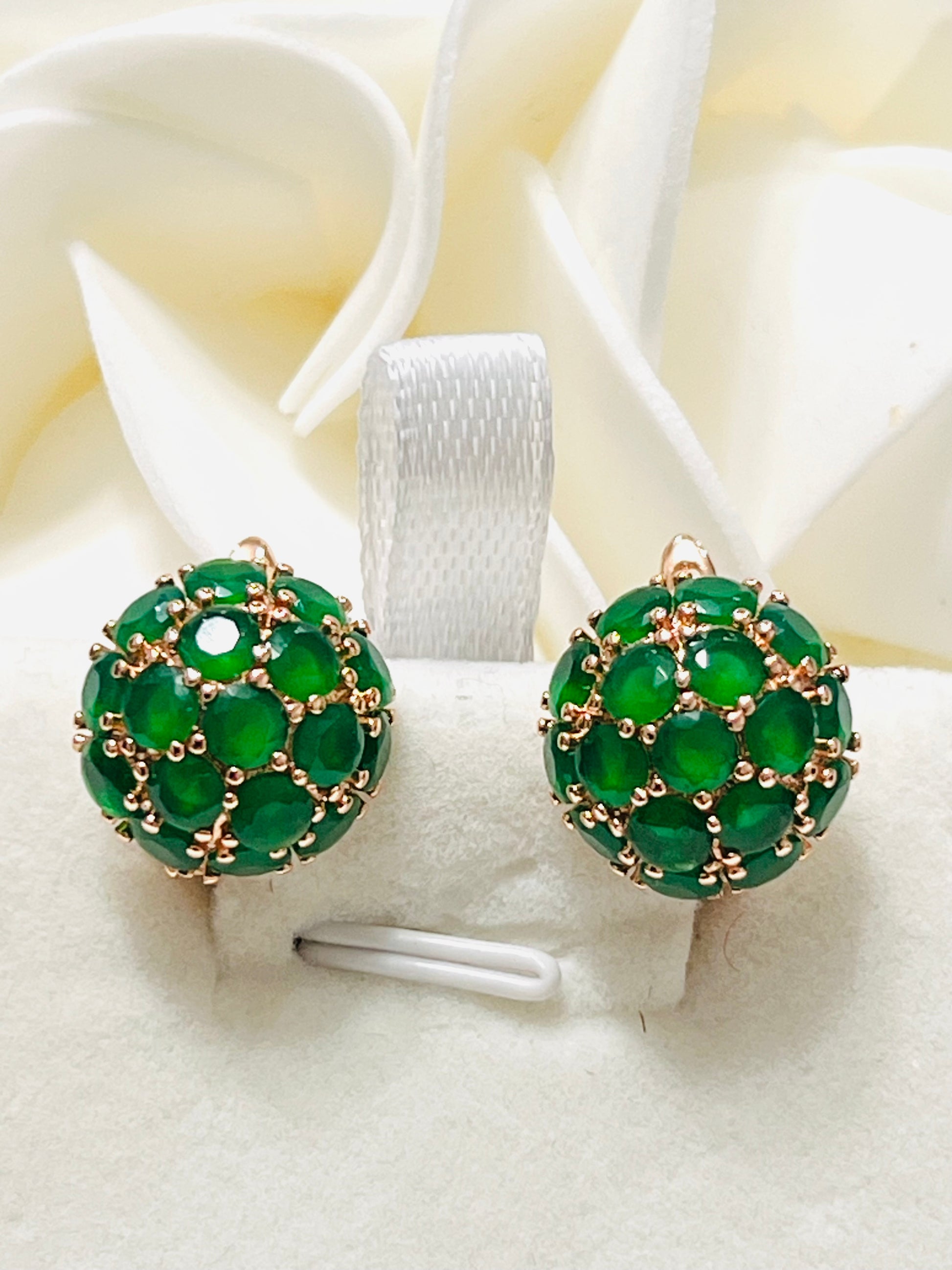 Rolled Gold Emerald Dome Earrings