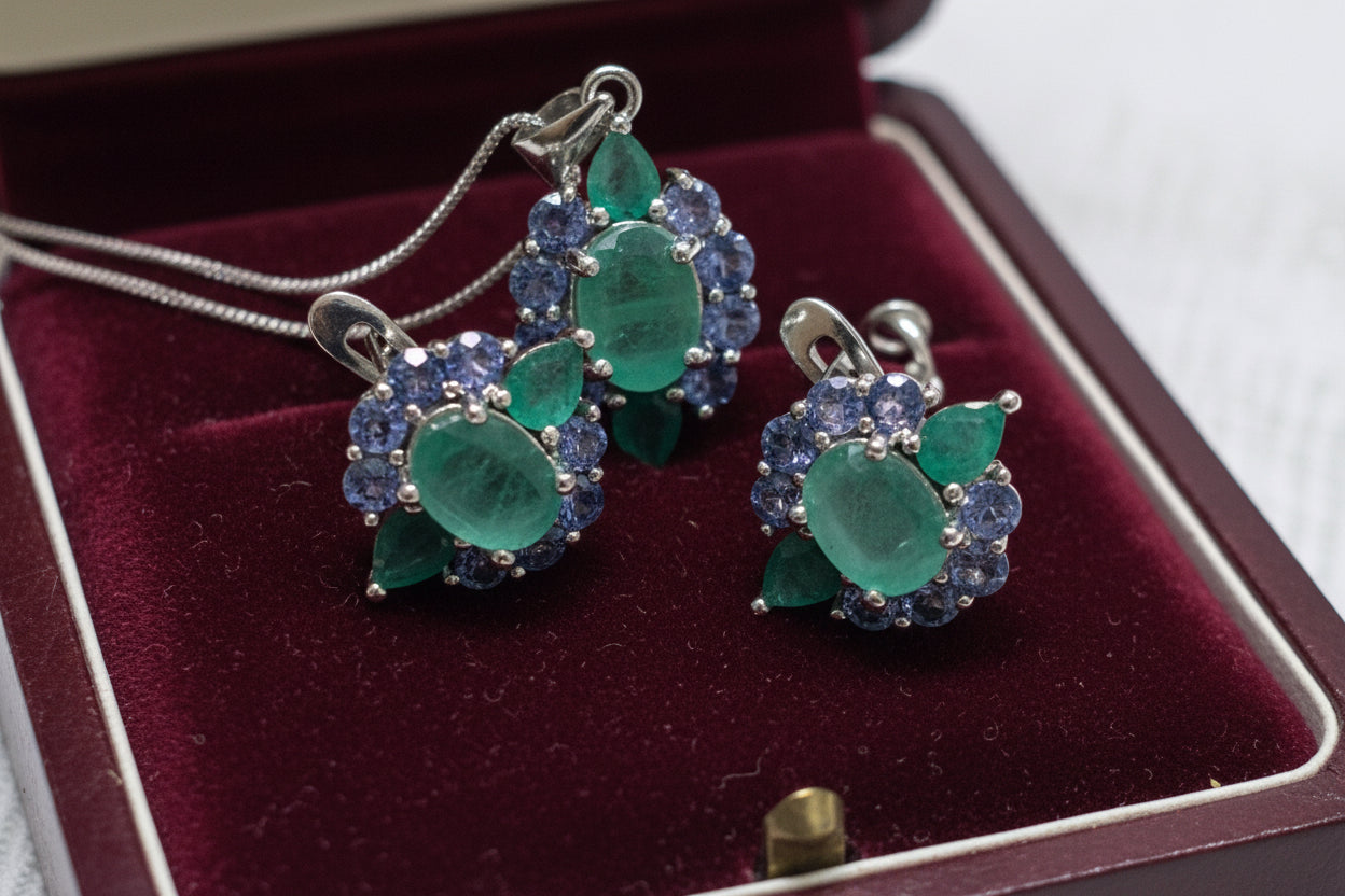 Natural Emerald and Tanzanite Set