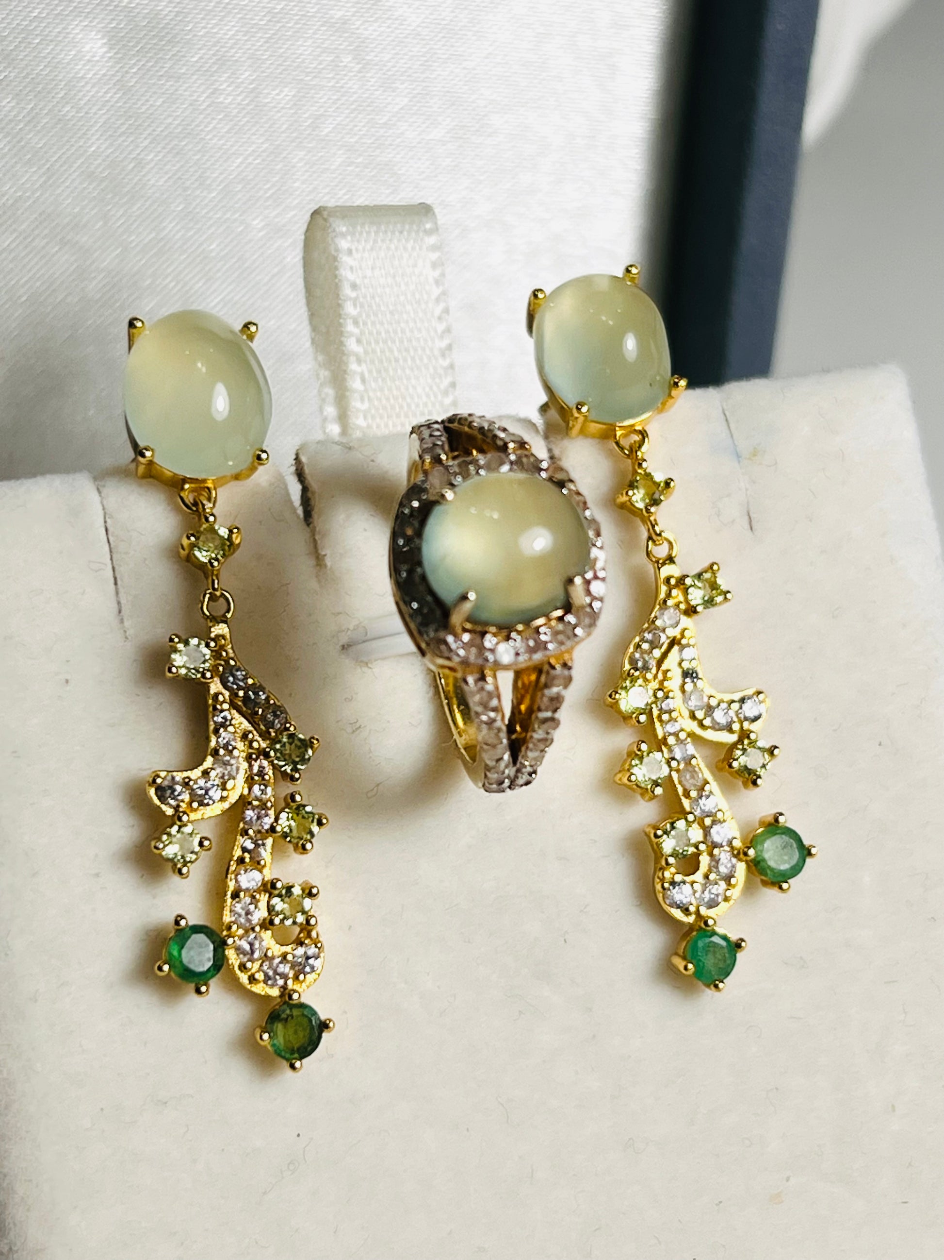 Handmade Prehnite and Natural Diamond & Emerald Ring and Earrings Set
