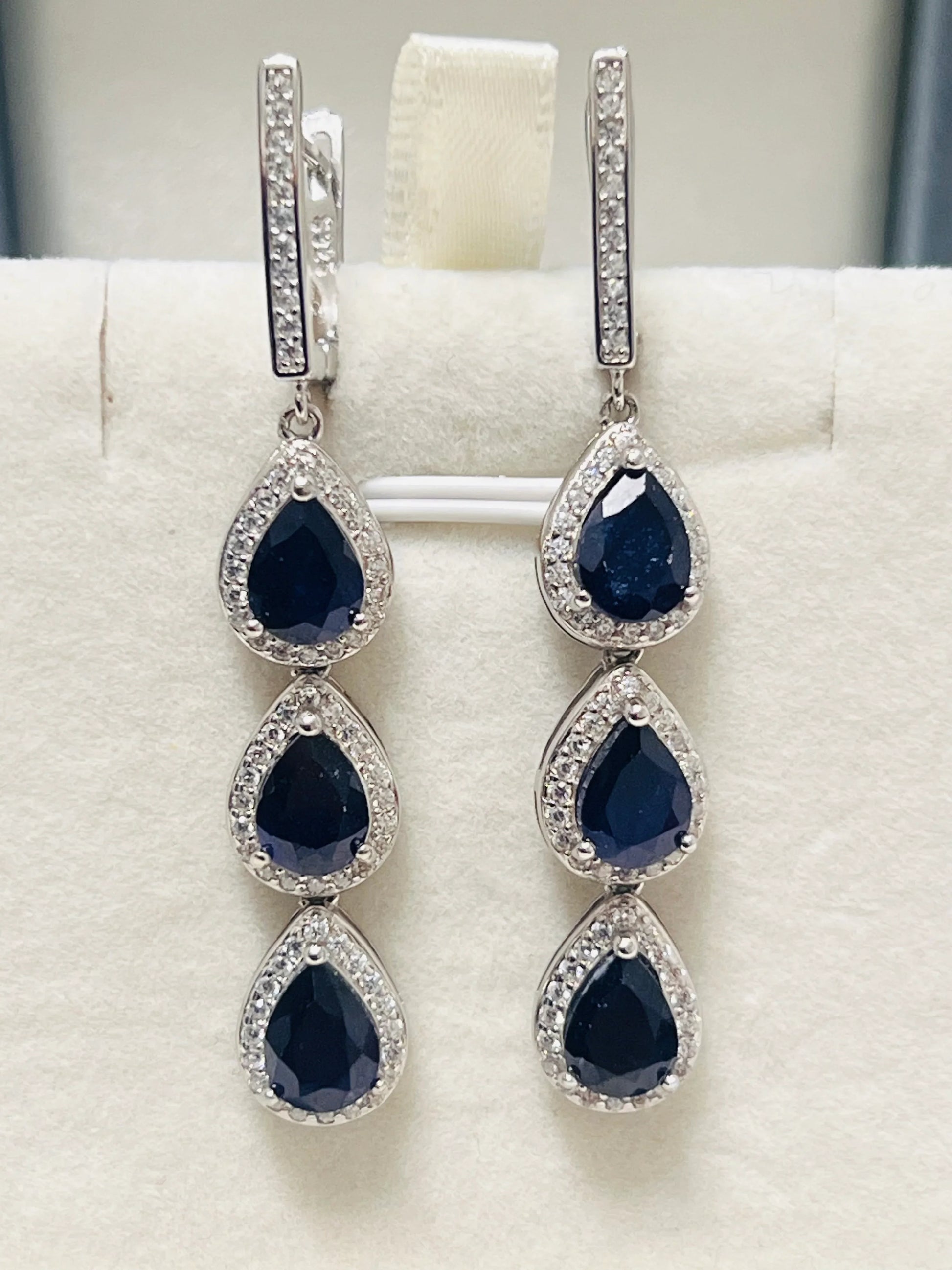 Handmade Natural Ceylon Sapphire Earrings