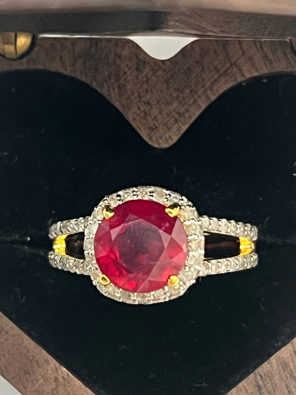 Genuine Burmese Ruby and natural diamonds ring