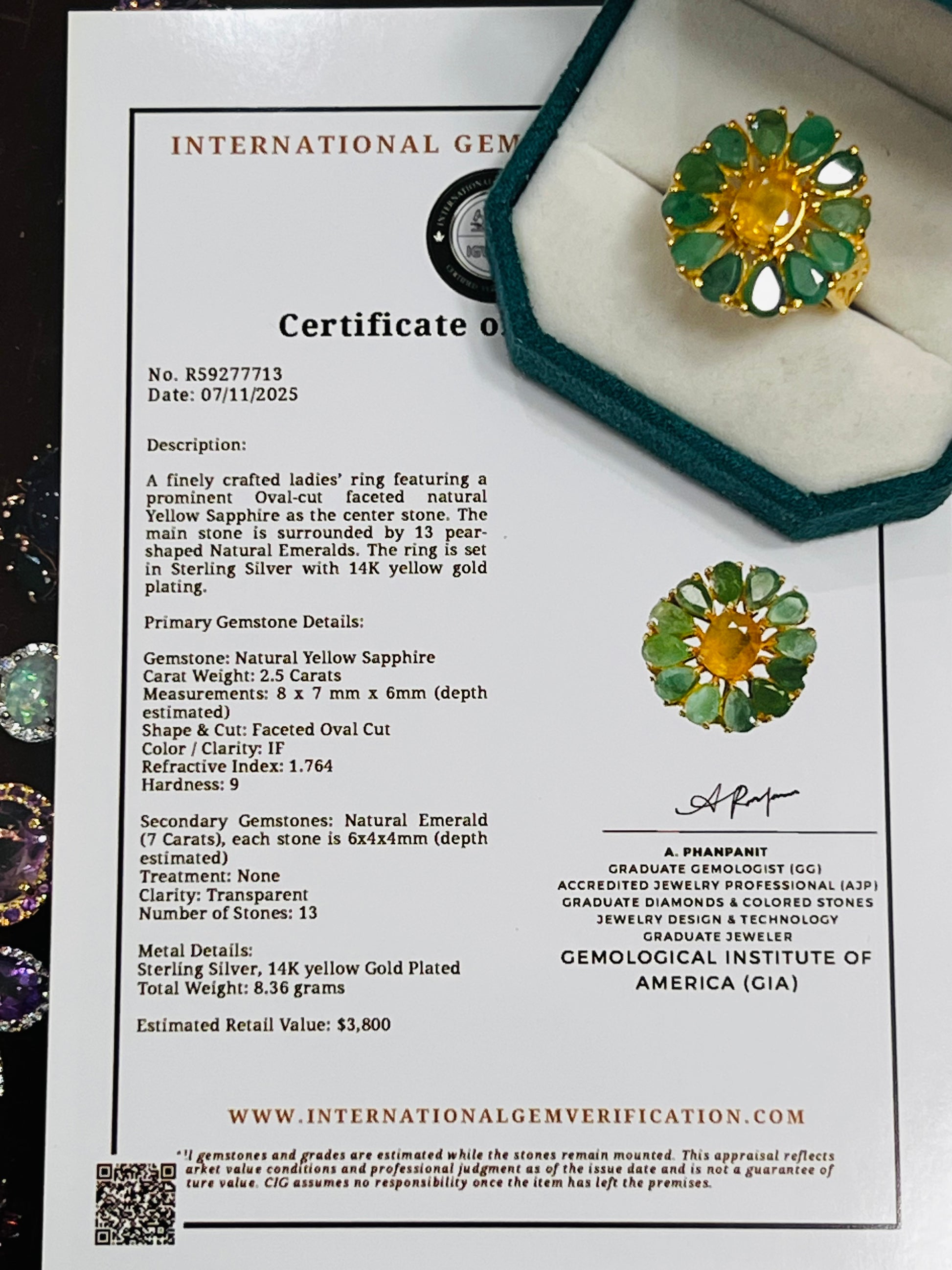 Certified ans Appraised Emerald and Yellow Sapphire Statement Ring