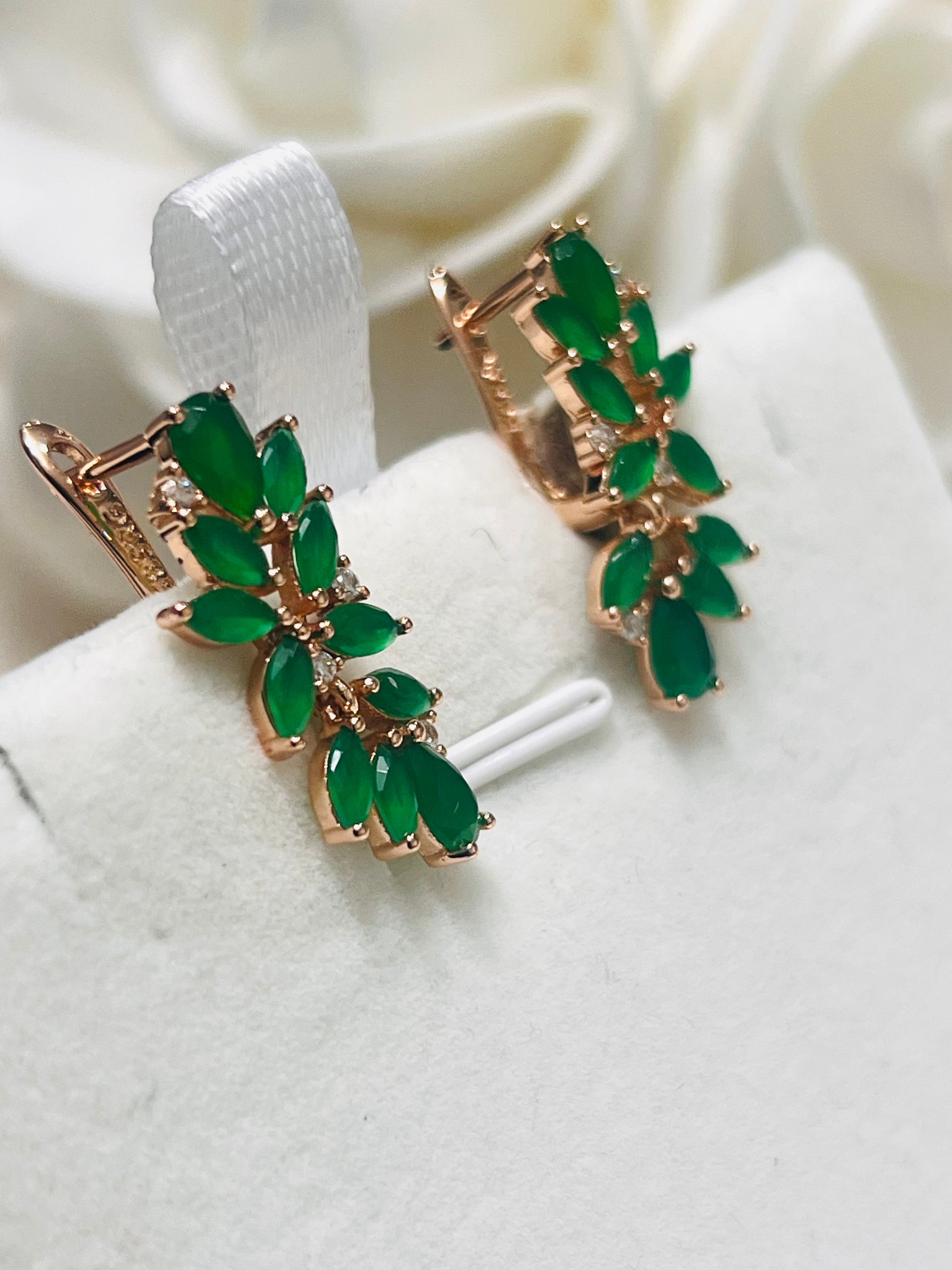 14k Rolled Gold Emerald Leaf Nature Design Earrings