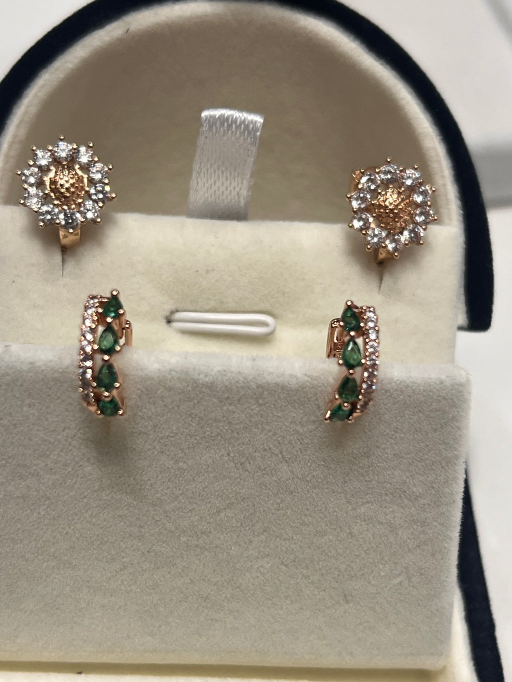 14k Rolled Gold Rose-gold tone earrings Huggie set