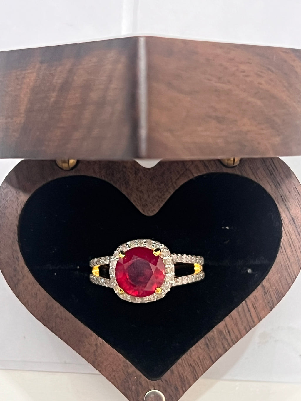 Genuine Burmese Ruby and natural diamonds ring