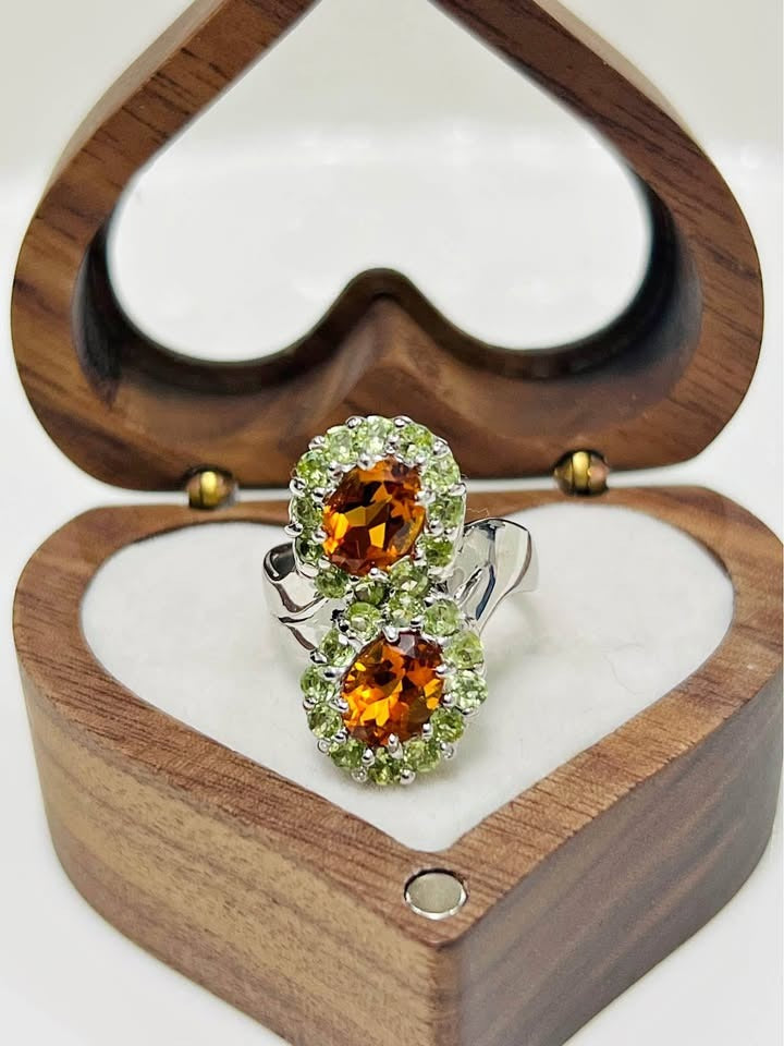 Artisan Reimagined Infinity Ring – Citrine & Peridot Gemstones