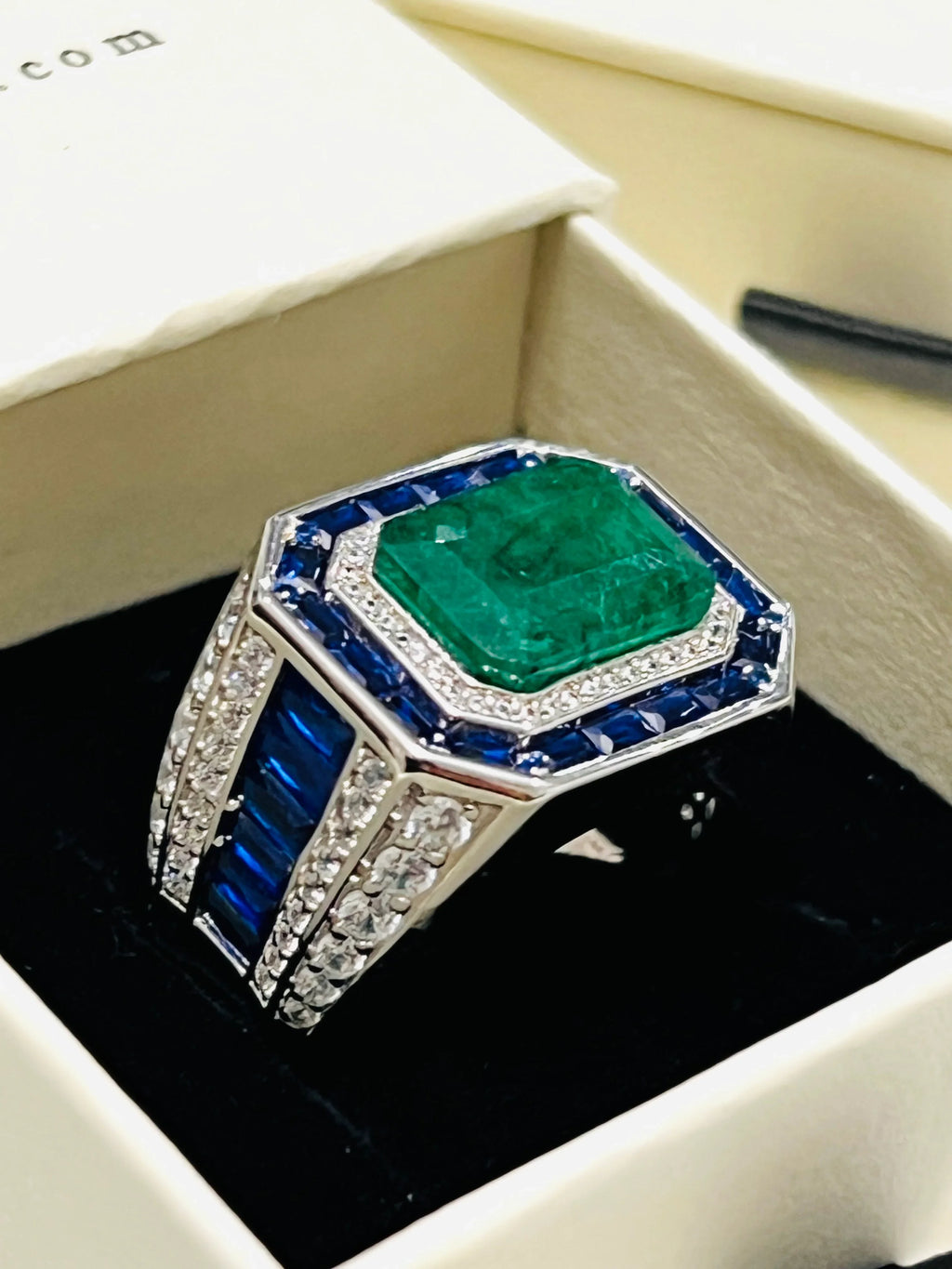 Certified 6.7 Carats Emerald Ring for Men. Sterling silver size 10