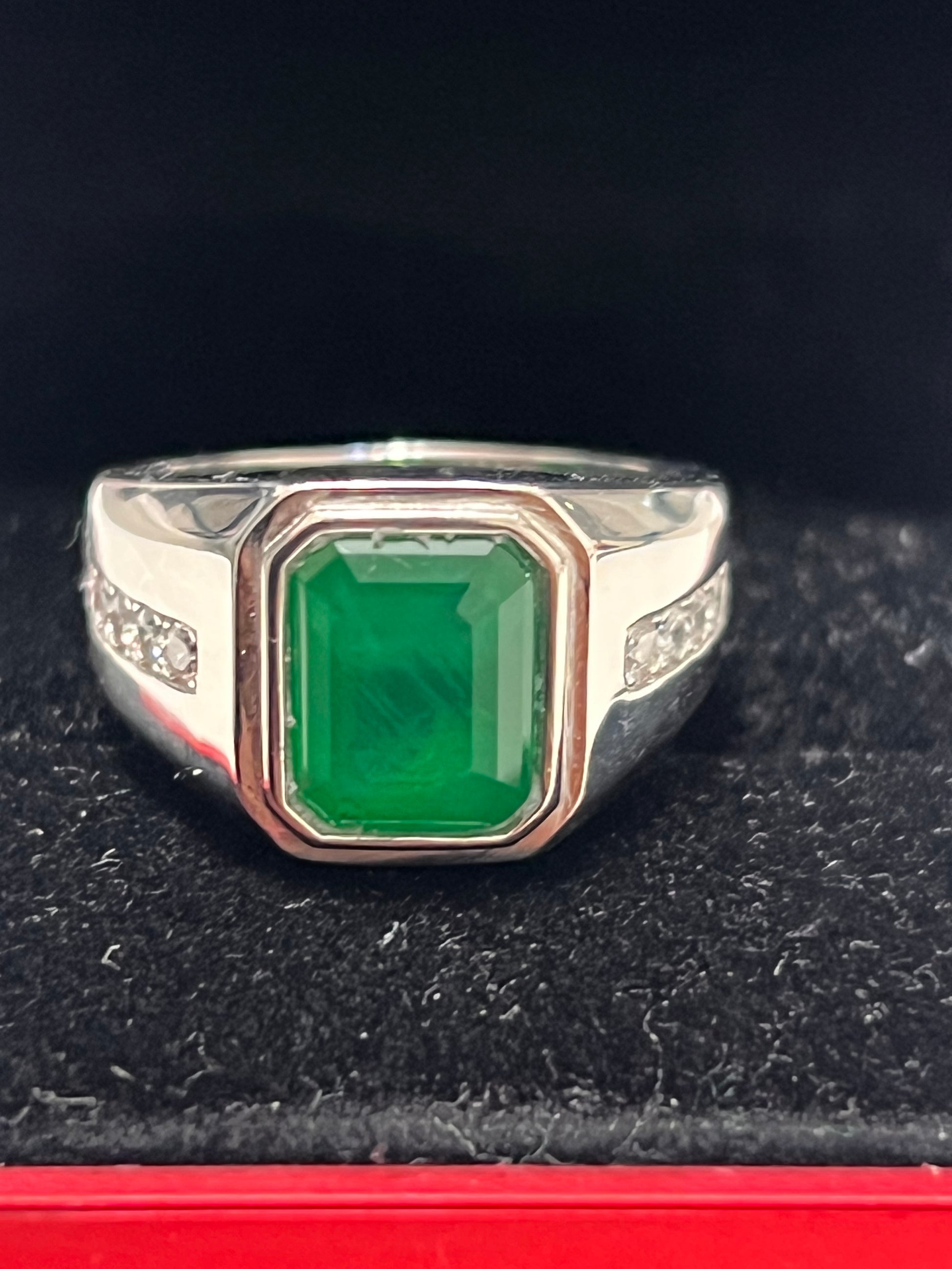 Handmade Emerald Ring (men’s) in Platinum Plated over 925S