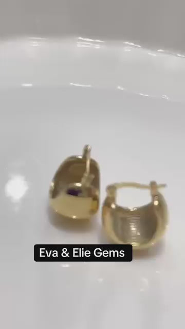 Stylish and durable waterproof boat huggie hoop earrings in an 18k gold-filled finish.