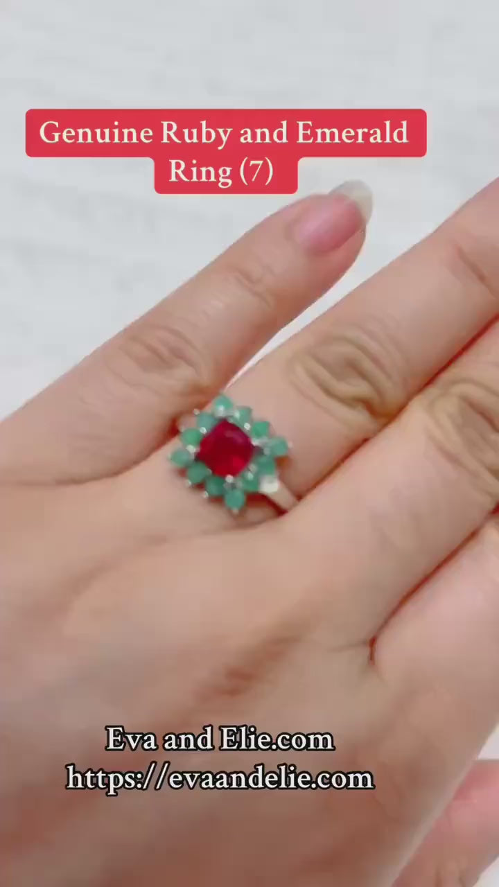 Beautiful genuine Ruby and Emerald flower ring. Red and green gemstones from Eva and Elie