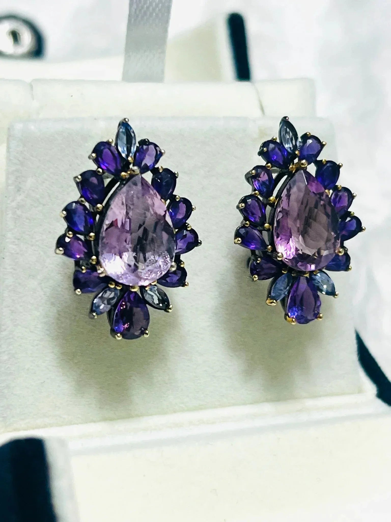 Show stopper Natural Pink and purple Amethyst Earrings - Eva & Elie