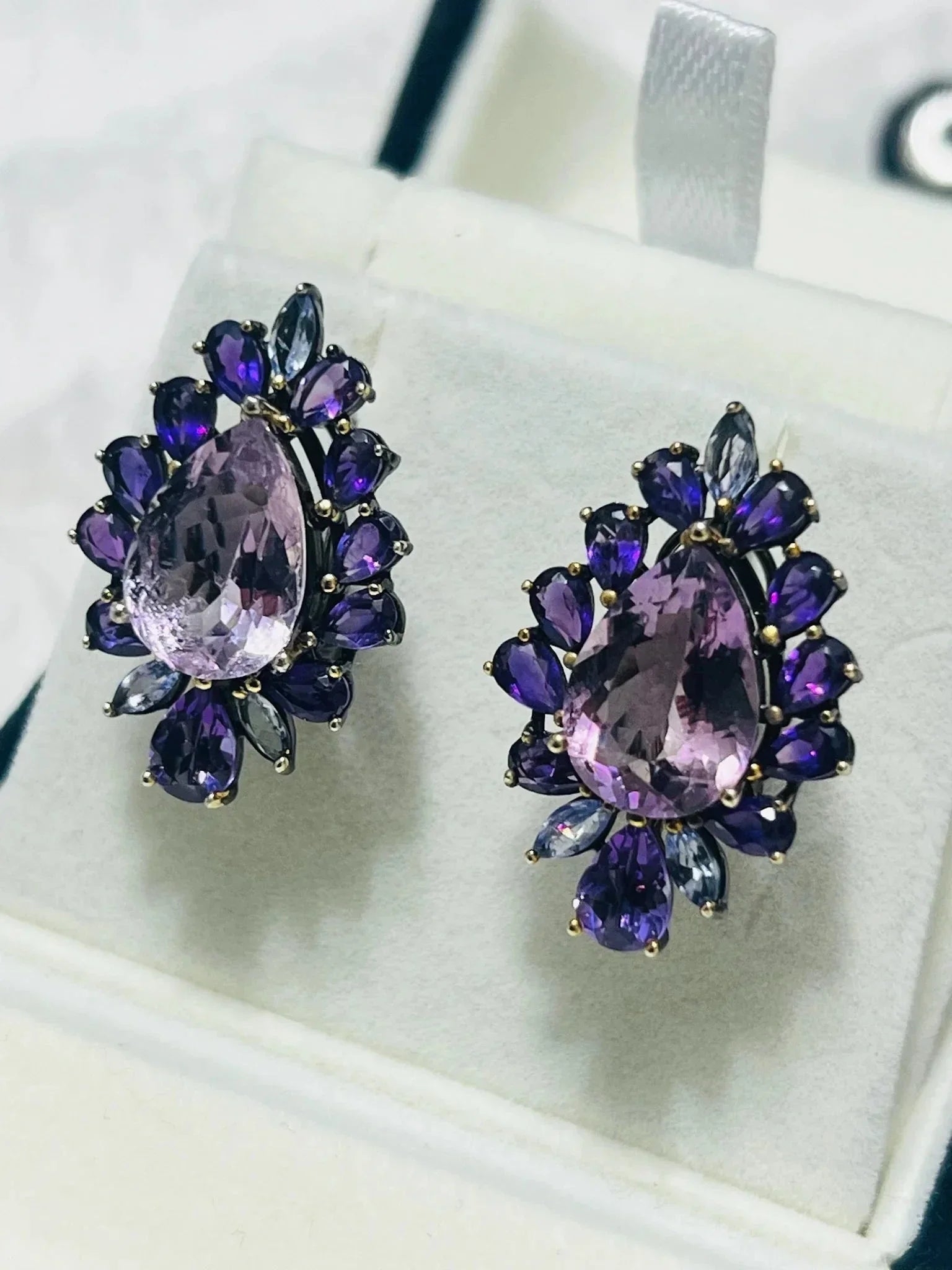 Show stopper Natural Pink and purple Amethyst Earrings - Eva & Elie