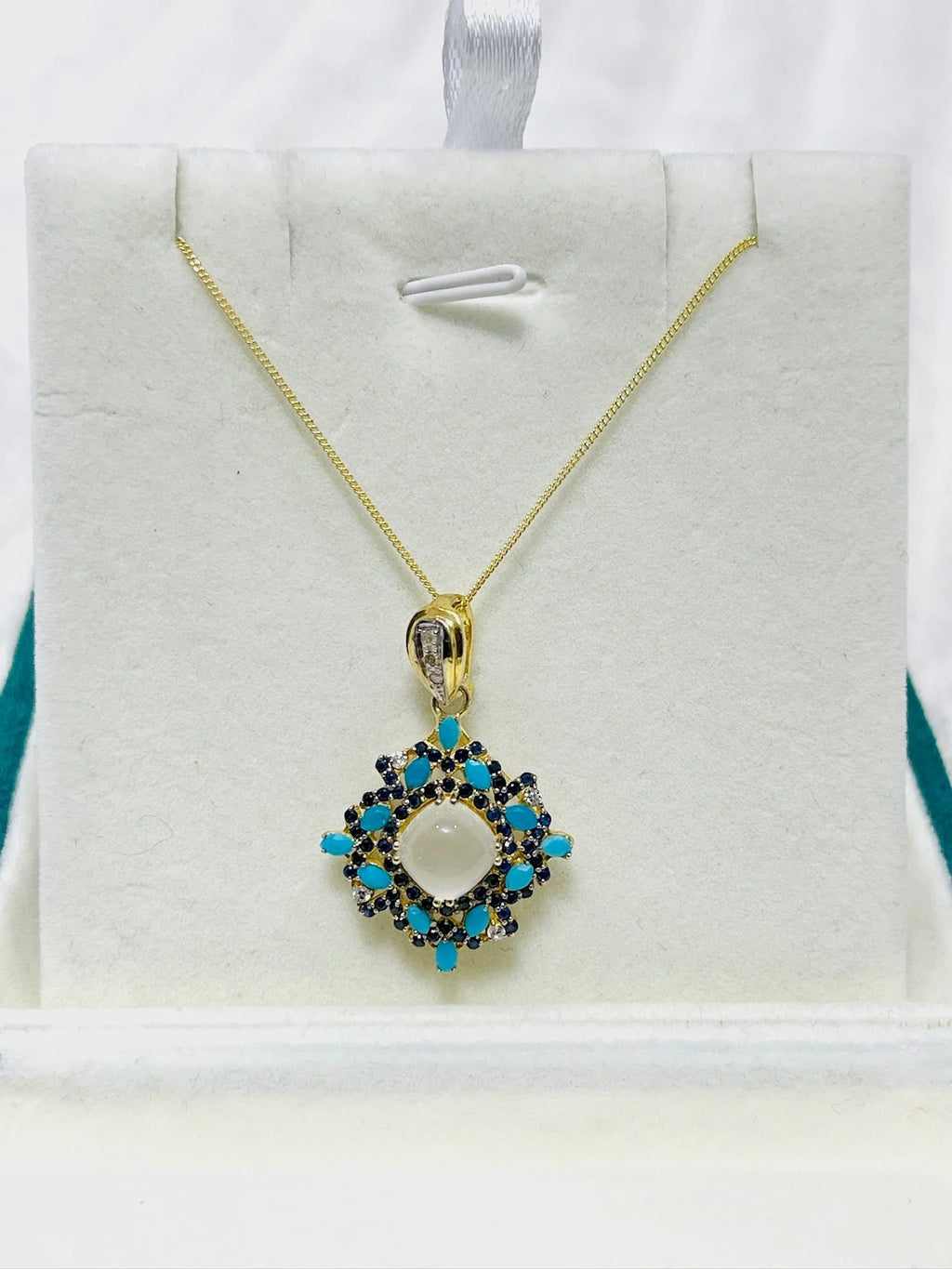 Natural Turquoise & Moonstone Pendant Necklace – 14K Gold.