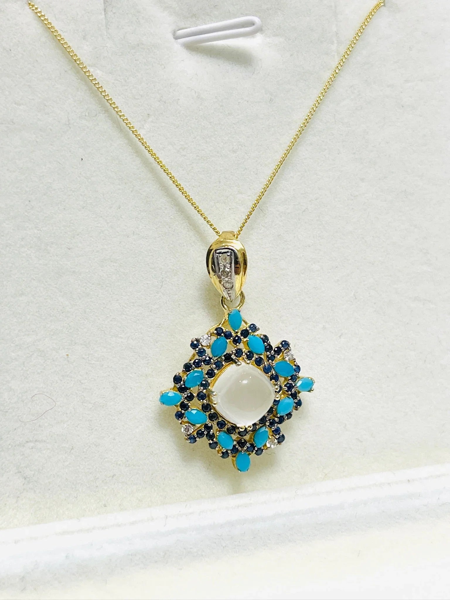 Natural Turquoise & Moonstone Pendant Necklace – 14K Gold.