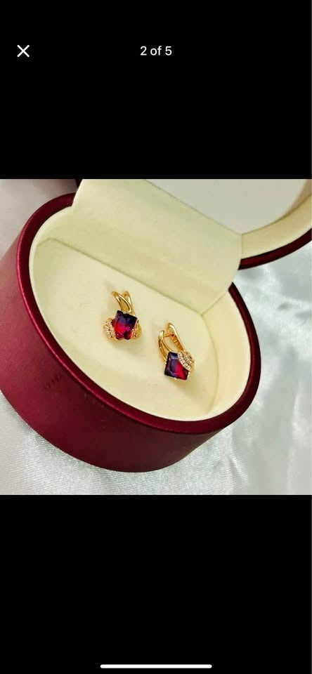 Two-tone tourmaline earrings in a gift box, with 585RG rose gold stamp. Perfect gift for her.